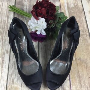 White House Black Market Peep Toe w/ Bow -…